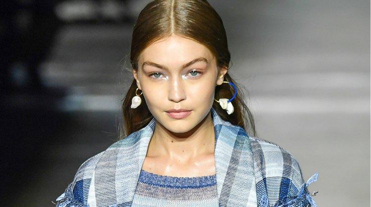 Coachella: H Gigi Hadid φόρεσε μια από τις πιο hot τάσεις της άνοιξης 