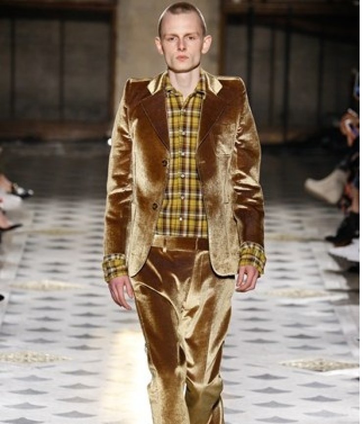 Balenciaga: Λανσάρει ανδρική συλλογή 