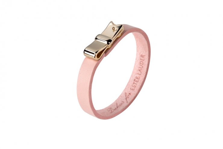 Βραχιόλια Εκστρατείας Ενημέρωσης για τον Καρκίνο του Μαστού από την Estee Lauder και τον Δούκα