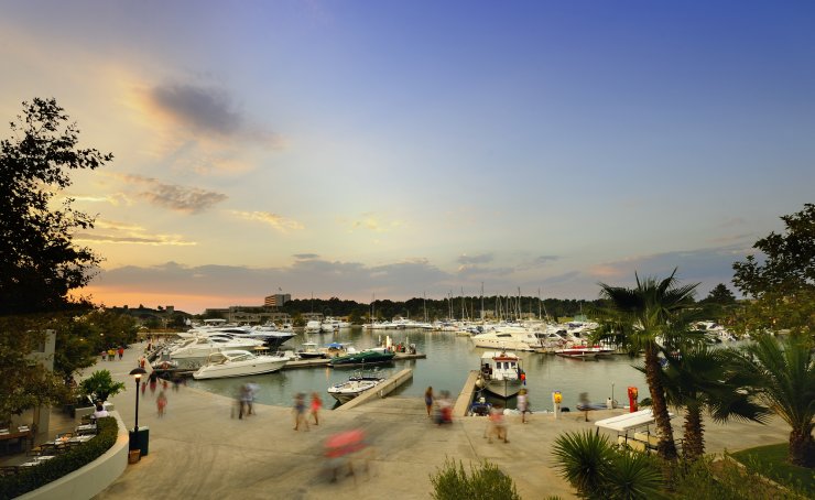 Sani Marina: Ένας γαστρονομικός & shopping προορισμός 