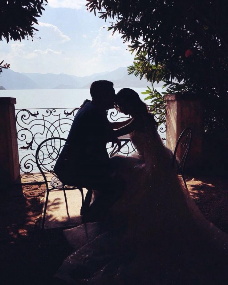 Μυστικός γάμος για ζευγάρι της κυπριακής showbiz στην Ιταλία; [εικόνες]