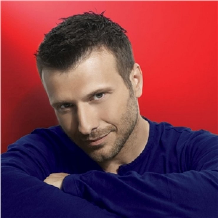 Γιάννης Πλούταρχος: Έρχεται στην Κύπρο για το μεγαλύτερο closing party του καλοκαιριού