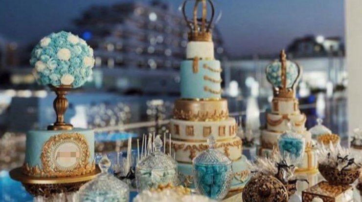 Η παραμυθένια βάπτιση του γιου γνωστού ζευγαριού του νησιού μας! [εικόνες]