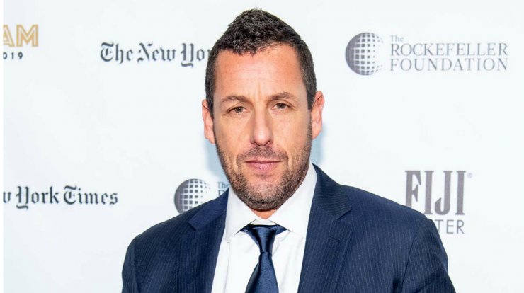 Adam Sandler: Με ποιον γνωστό Κύπριο ήταν συγκάτοικος