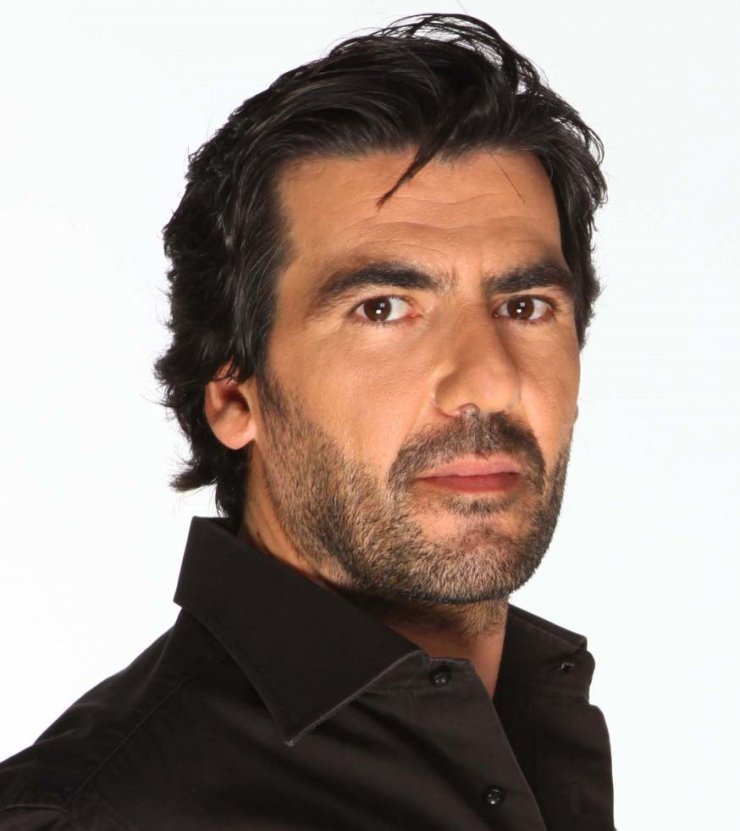 Αντώνης Καρυστινός: «Η τρίτη ηλικία πάντα με φέρνει σε αμηχανία»