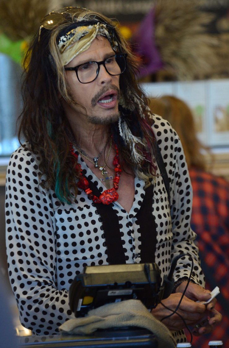 Η τρελή εμφάνιση μέλους των Aerosmith [εικόνες]