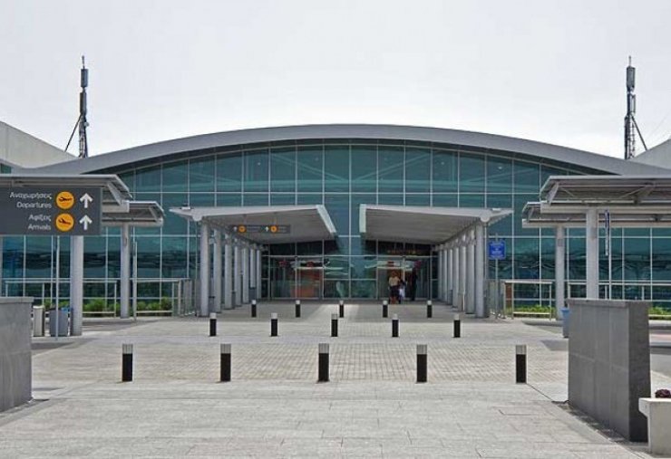 Η αστυνομία στέλνει πίσω στην Ελβετία τους 6 υπόπτους 