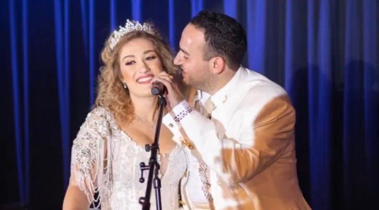 Μαυρίκιος Μαυρικίου: Το τραγούδι που αφιέρωσε στη σύζυγό του στη δεξίωση! [βίντεο]