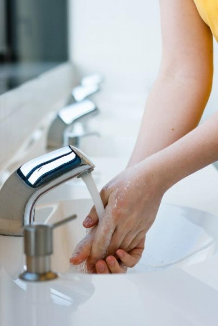 Unisef: Πλύσιμο χεριών με σαπούνι το αποτελεσματικότερο εμβόλιο