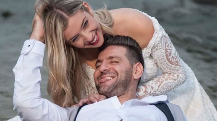 Αφροδίτη Γεωργίου: Γιορτάζει τη δεύτερη επέτειο γάμου με τις πιο ρομαντικές τους εικόνες [εικόνες]