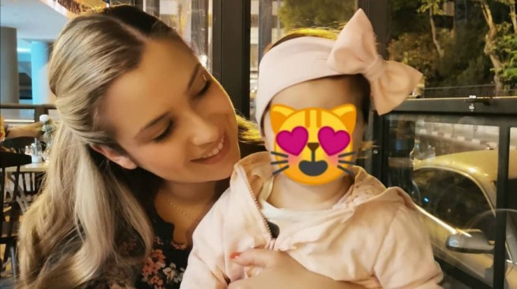 Αφροδίτη Γεωργίου: Αγκαλιά με την κόρη της μας βάζει στο παραμυθένιο της δωμάτιο!