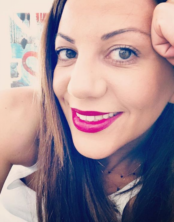 Κατερίνα Αγαπητού: Ποζάρει με μαγιό χωρίς ρετούς και μας εντυπωσιάζει με τη σιλουέτα της!