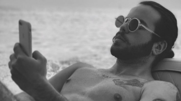 Άγγελος Λάτσιος: Το extreme hair look που λανσάρει ο γιος της Ελένης Μενεγάκη [εικόνα]