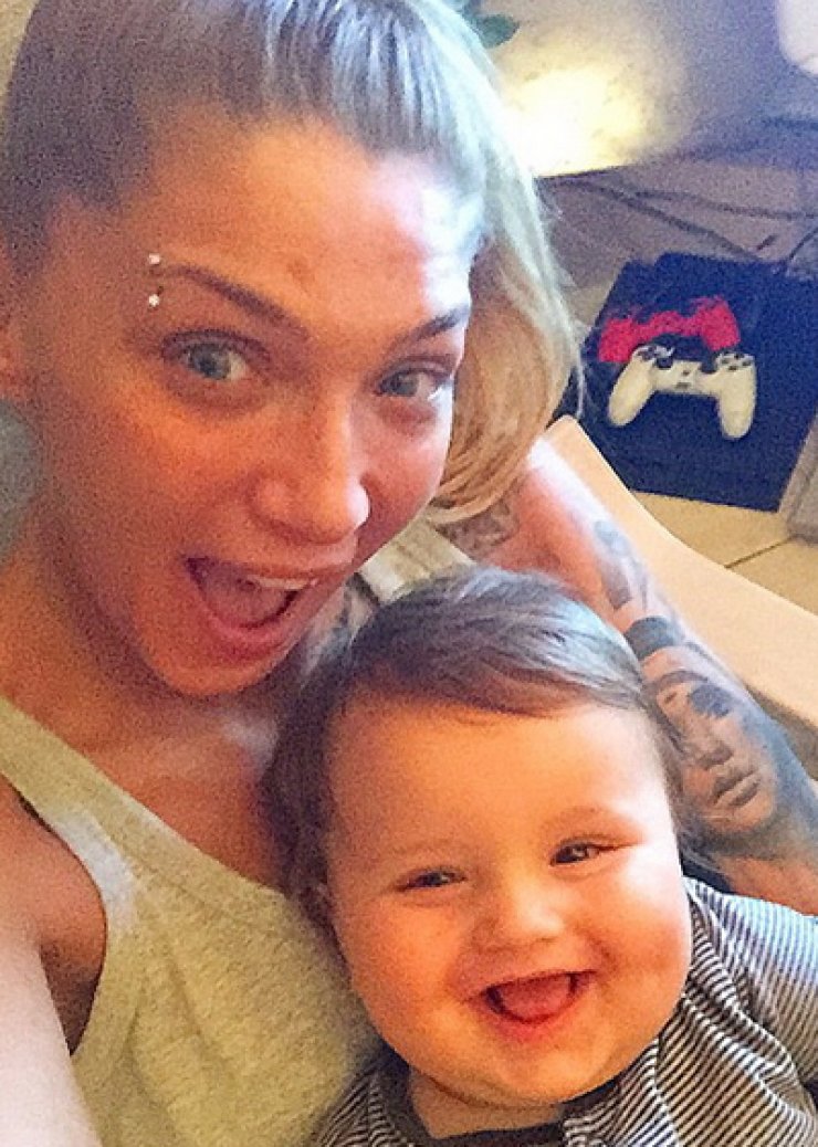 Αγγελική Ηλιάδη: Δείτε το γιο της να λέει τις πρώτες του λέξεις!