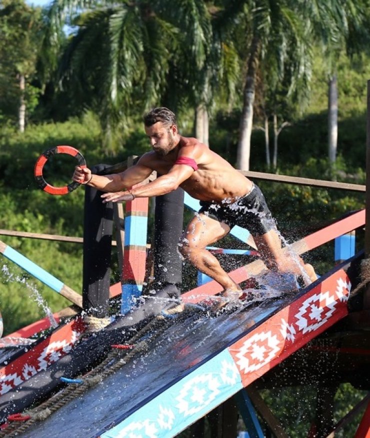 Η μπηχτή πρώην παίκτη "Survivor" για Αγγελόπουλο: "Δεν γίνεται και οι 16 να είμαστε όλοι λάθος" 