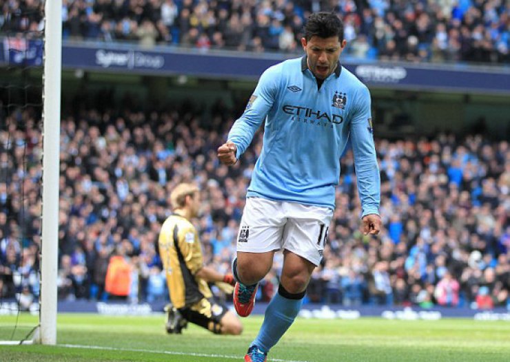 Mε ροζ πουά παπούτσια θα αγωνιστεί διάσημος ποδοσφαιριστής