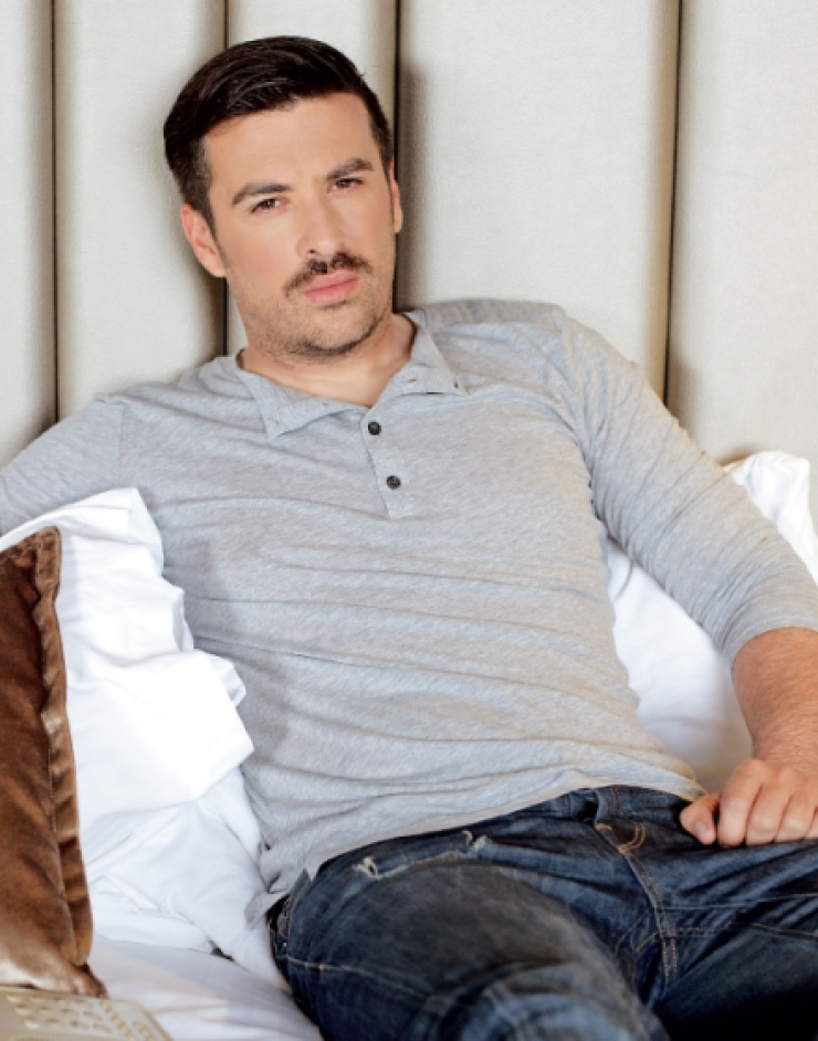 Γιάννης Αϊβάζης: Με αυτό τον τρόπο σχολίασε την εγκυμοσύνη της Μαρίας Κορινθίου