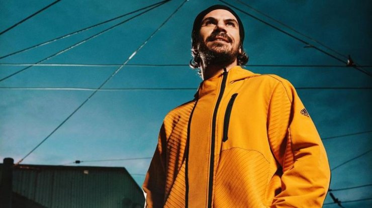 Ο Άκης Πετρετζίκης θα γίνει μπαμπάς! 