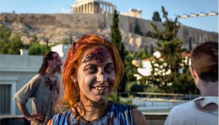 Τα ζόμπι βγήκαν παγανιά κάτω από την Ακρόπολη