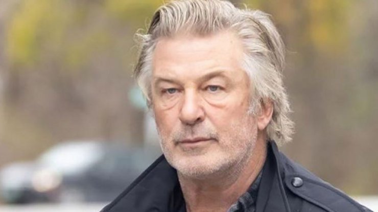 Alec Baldwin: Η πρώτη του αποκαλυπτική συνέντευξη μετά την τραγωδία στα γυρίσματα της ταινίας του [βίντεο]