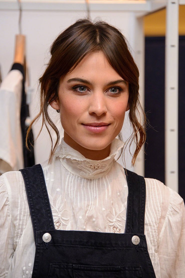 Alexa Chung: Το διάσημο it-girl βγάζει τη δική του συλλογή ρούχων  