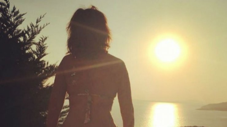 Πασίγνωστη Ελληνίδα ηθοποιός είναι ερωτευμένη και το αποκάλυψε on camera! [βίντεο]