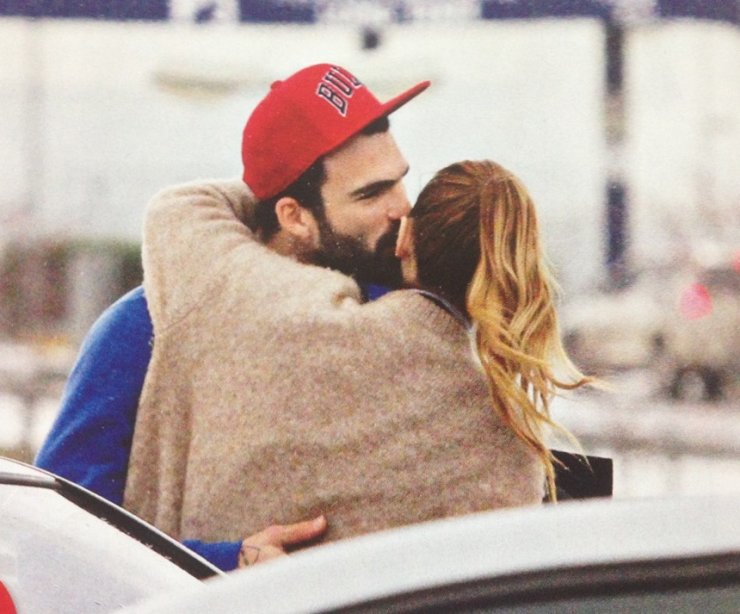 Δημήτρης Αλεξάνδρου: Παραδέχθηκε on air την σχέση του με την Έβελυν Καζαντζόγλου