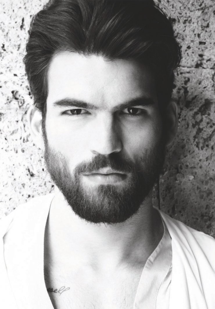 Δημήτρης Αλεξάνδρου: Αυτή είναι η γυναίκα που τον ελκύει!