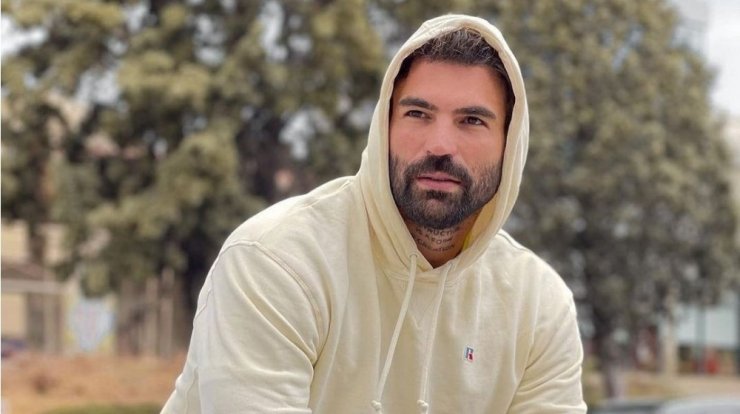 Έξω φρενών ο Δημήτρης Αλεξάνδρου με τις εξελίξεις για το revenge porn βίντεο της συντρόφου του