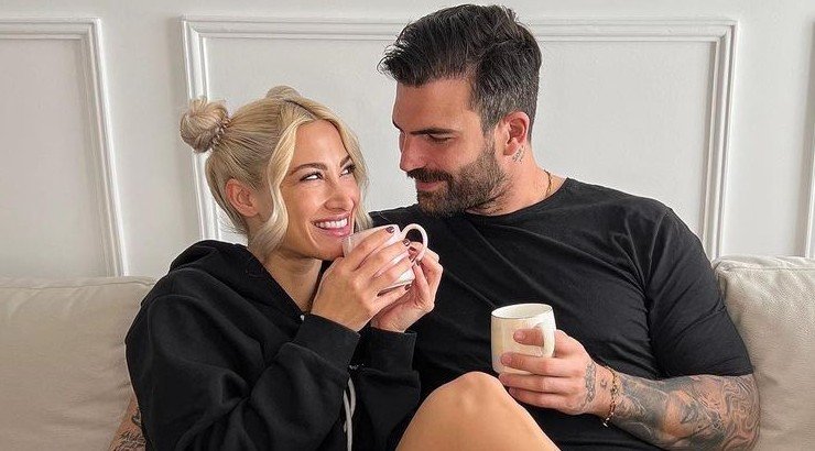 Αλεξάνδρου – Τούνη: Τους “τσάκωσαν” μαζί σε καφετέρια της Θεσσαλονίκης μετά τις φήμες χωρισμού