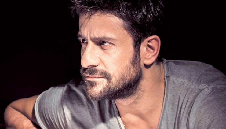 Αυτή είναι η κούκλα σύντροφος του Αλέξη Γεωργούλη!