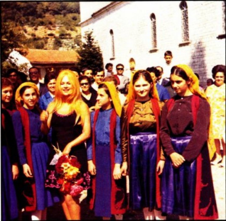 Ντοκουμέντο: Δείτε το τάμα της Αλίκης όταν έγινε μάνα.