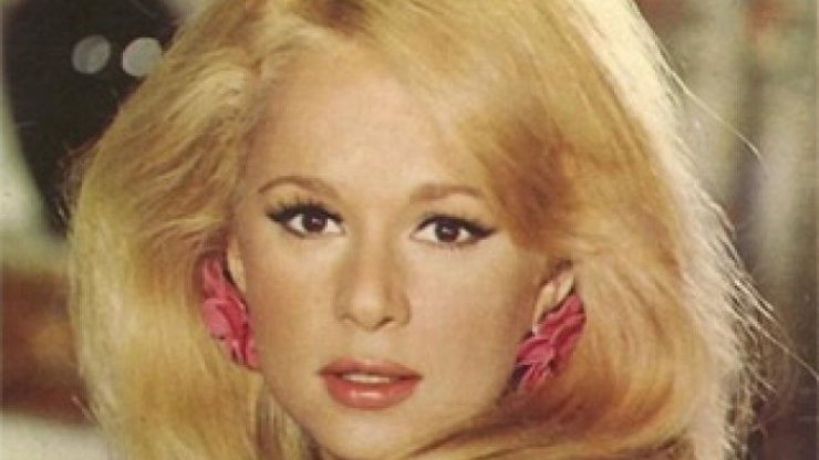 Αλίκη Βουγιουκλάκη: Η νέα γυμνή φωτογραφία που κάνει το γύρο του διαδικτύου