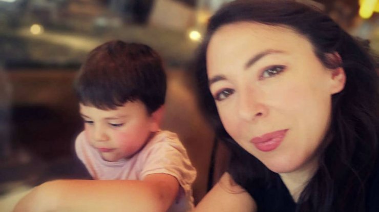 Αλίκη Κατσαβού: Τα πρώτα γενέθλια του μικρού Φοίβου χωρίς τον Κώστα Βουτσά [εικόνες]