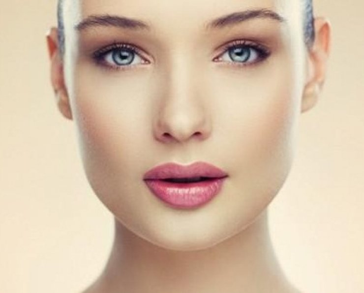 Ακμή ενηλίκων: Πώς θα την αντιμετωπίσουμε;