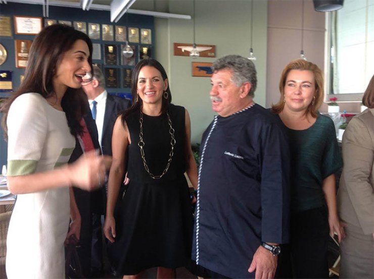 Tι "ανέβασε" ο Λευτέρης Λαζάρου στο facebook για την Αμάλ Αλαμουντίν! Tι έγραψε η ίδια για να τον ευχαριστήσει;