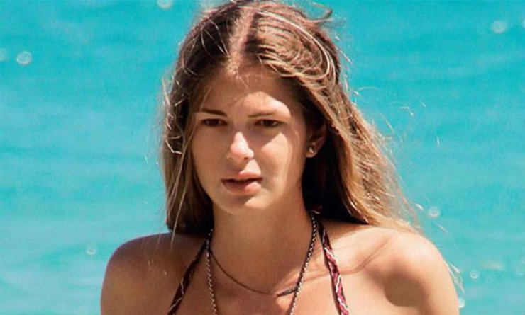 Δείτε την 17χρονη κόρη της Μπαλατσινού με μπικίνι στη Μύκονο!