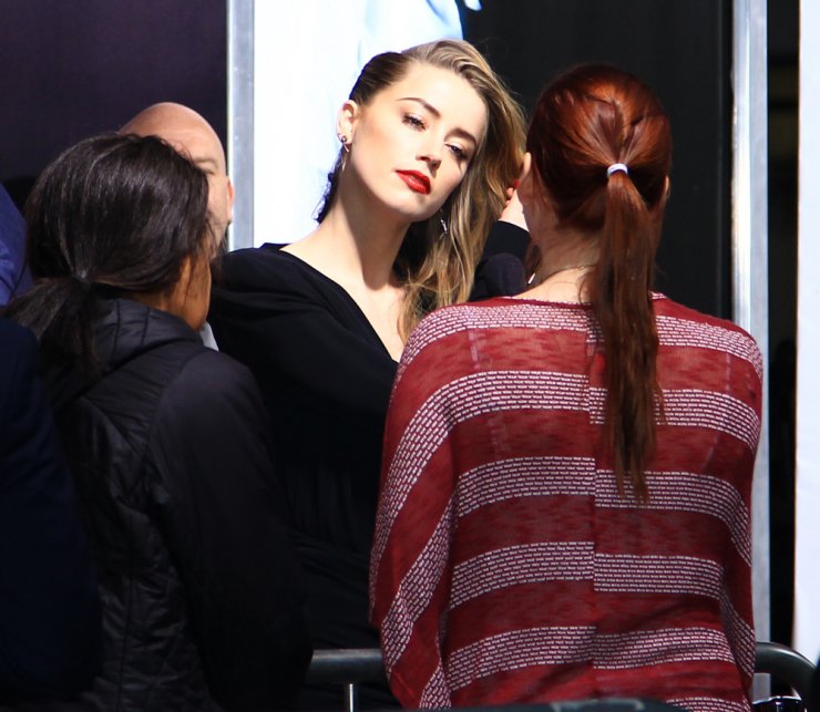 Amber Heard: Στην πρεμιέρα της χωρίς τον Johnny Depp