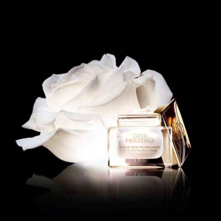 Dior Prestige: Σειρά περιποίησης, αφιερωμένη στη λεπτότητα της επιδερμίδας