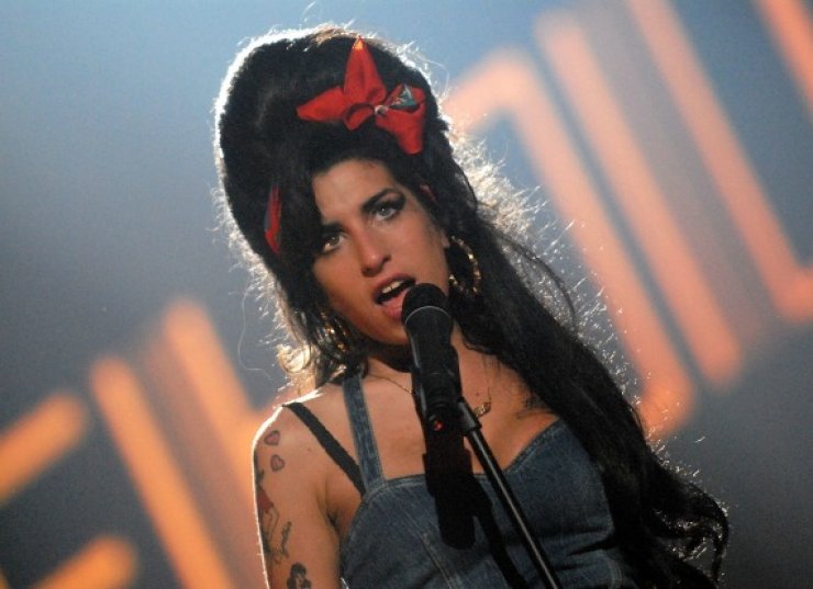 Έκθεση για τη ζωή της Amy Winehouse