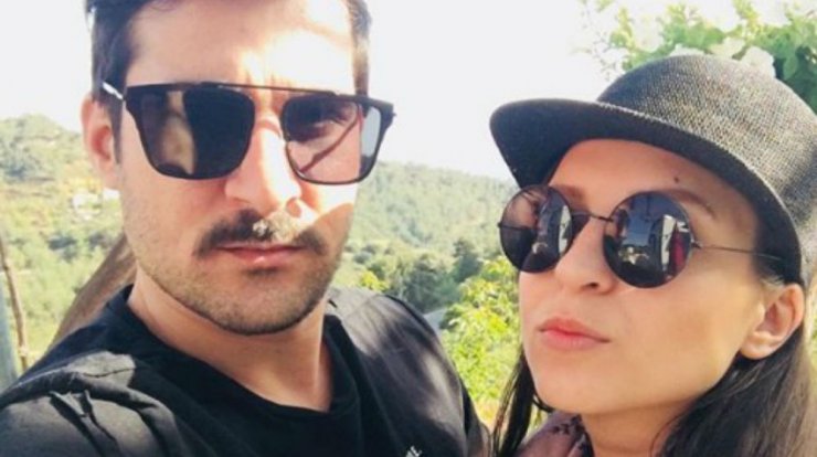 Γιώργος Αναγιωτός: Η σύζυγός του μίλησε για την πρώτη φορά που τον είδε στο θέατρο σε ερωτική σκηνή!