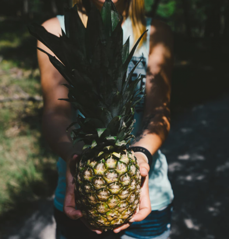 Πως ο ανανάς βοηθάει στην καταπολέμηση της κυτταρίτιδας!