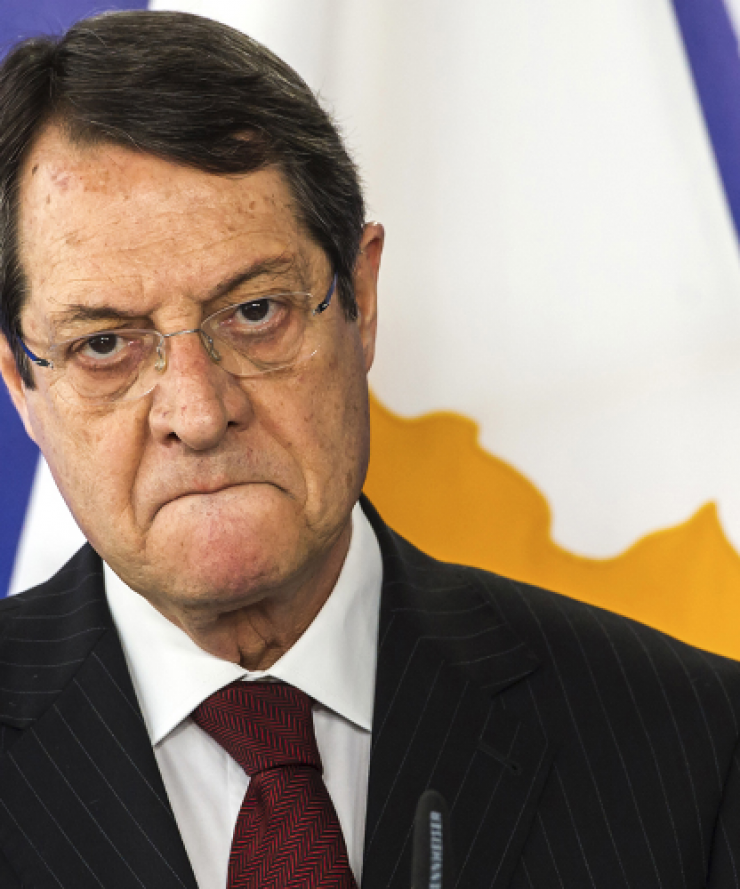 Αναστασιάδης: "Η έξοδος από το ευρώ δεν θα απαντούσε στην κρίση"