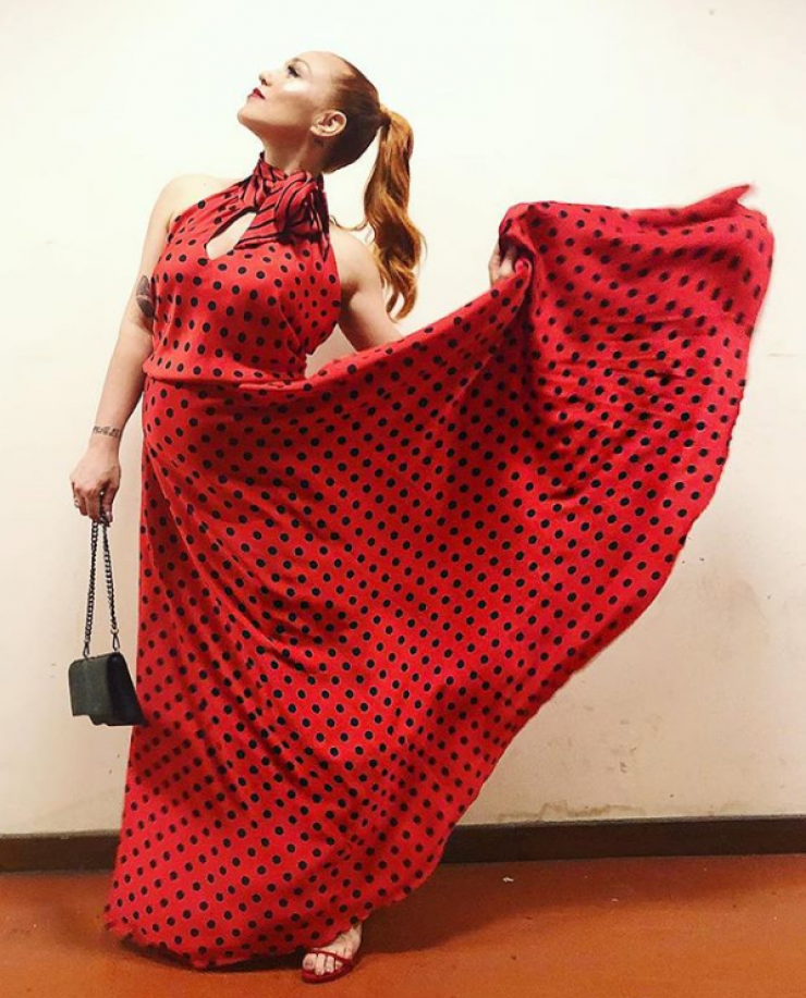 Η Πηνελόπη Αναστασοπούλου μας δείχνει τη φουσκωμένη της κοιλίτσα στον πέμπτο μήνα της εγκυμοσύνης!