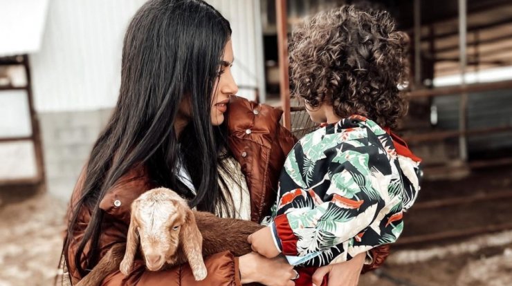 Άντρεα Κυριάκου: Επιμελήθηκε μόνη της το νεο hair look του γιου της Λαμπρινού [εικόνες]