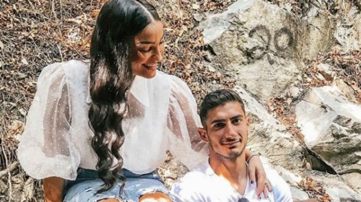 Άντρεα Νικολάου: Στο πλευρό του συντρόφου της μετά το χειρουργείο στο οποίο υπεβλήθη! 