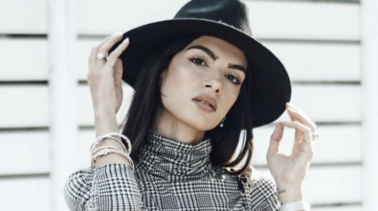 Η Άντρεα Κυριακού δημιούργησε το ιδανικό outfit για την ημέρα των Χριστουγέννων