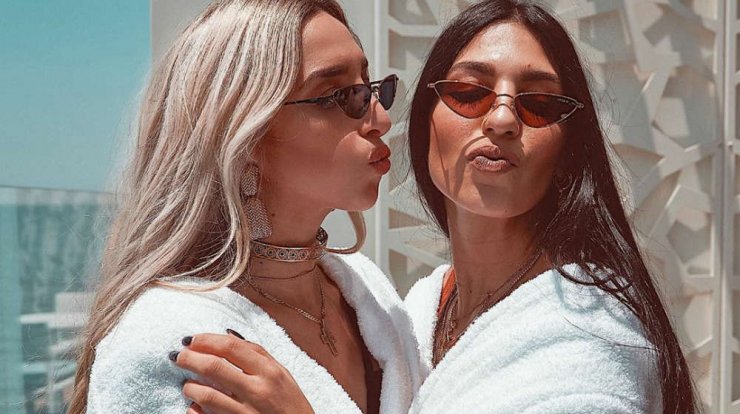 Ανδρεάνα – Θέλξια Βαλέρια Φραγκούδη: Η matchy – matchy εμφάνισή τους με μαγιό! [εικόνες]