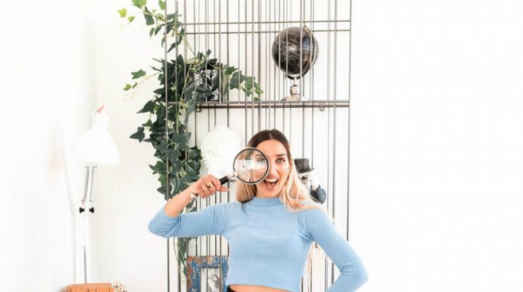 Το στιλάτο work-from-home outfit της Αντρεάνας Φραγκούδη που πρέπει να αντιγράψεις