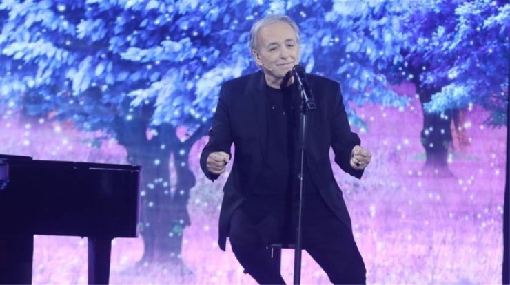 Aνδρέας Μικρούτσικος για Ελληνίδα τραγουδίστρια: "Τη συνάντησα στο νοσοκομείο, δίνει τη μάχη της ζωής της" [βίντεο]